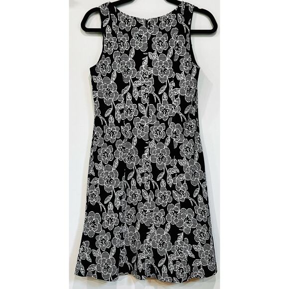 Size 6 ELLIOTT LAUREN Lightweight Black & White Flower Checked Sleeveless Dress - Picture 2 of 7